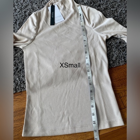 NWT Who What Wear Cream Long Sleeve Margot Turtlenekc Ribbed Blouse Size XS - Picture 9 of 12